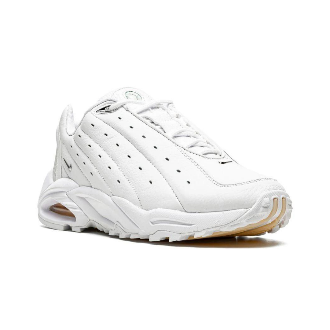 Classic All-White Lightweight Sneakers